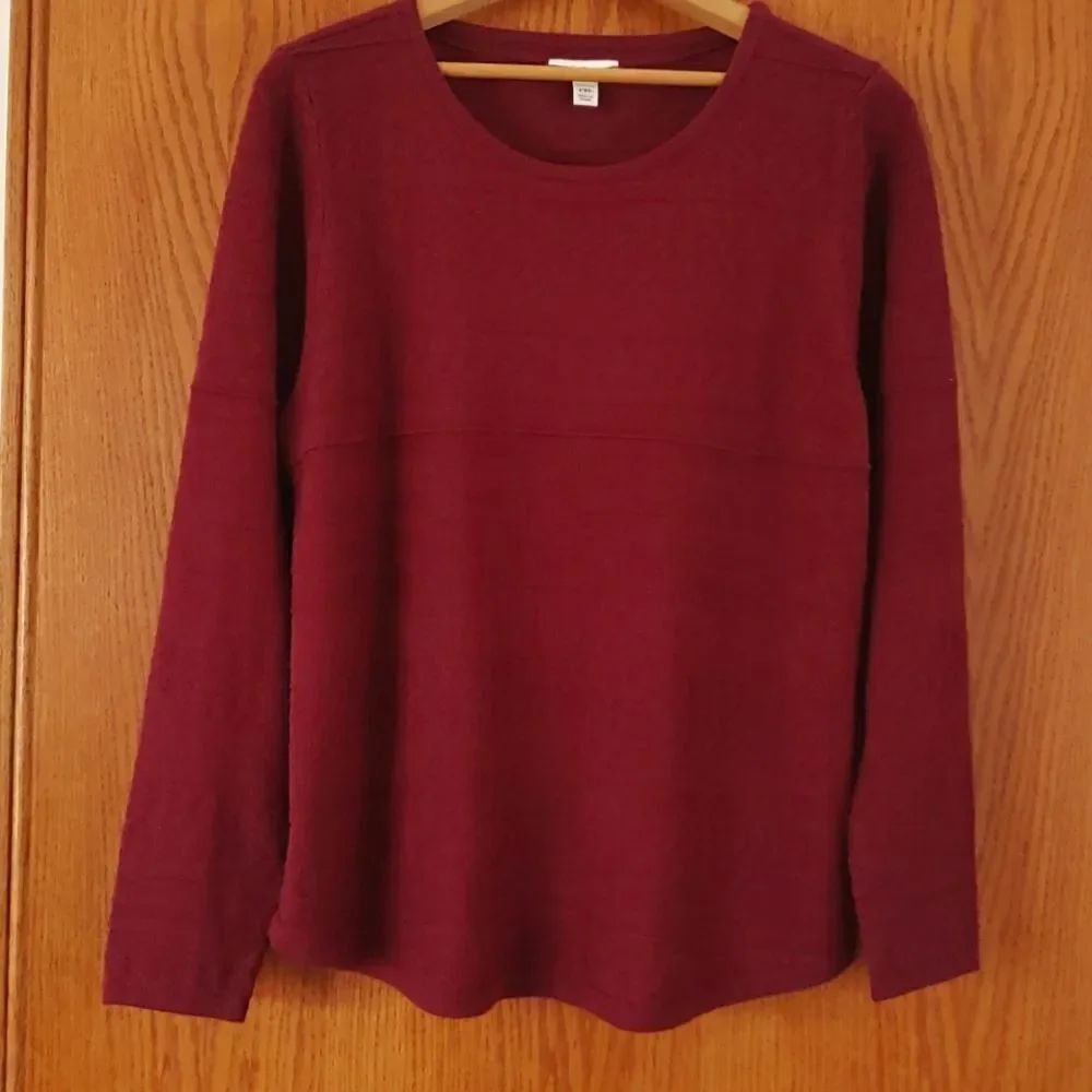 Pretty Wine Colored Croft & Barrow Textured Knit Scoop Neck Sweater Sz PXL